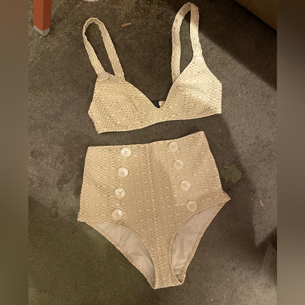 Lisa Marie Fernandez bathing suit